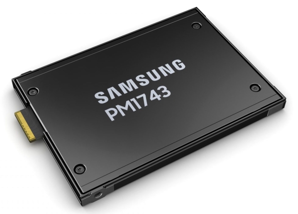 Samsung представила новый SSD-накопитель PM1743 PCIe Gen5